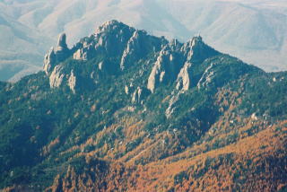 金峰山から見る瑞牆山
