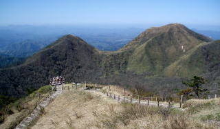三瓶山