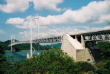 因島大橋・対岸は向島